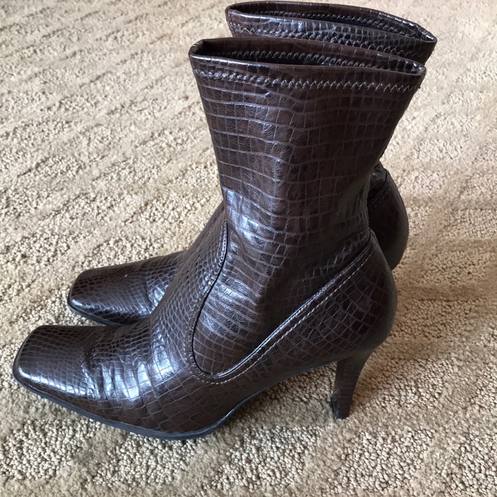 Nine West brown boots